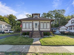 31 S Boulevard Ave, Maple Shade, NJ 08052