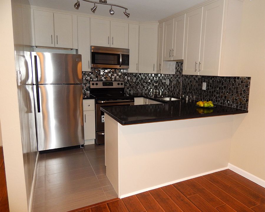1st image of 1614 Hudson St APT 106
