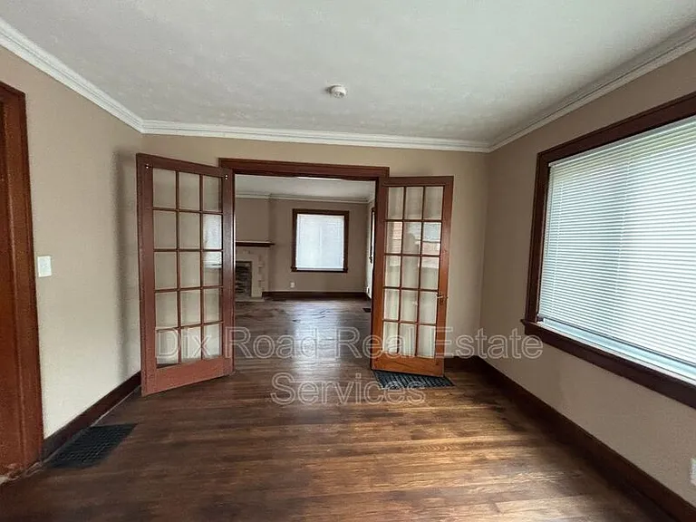 426 Otterbein Ave — Photo 11