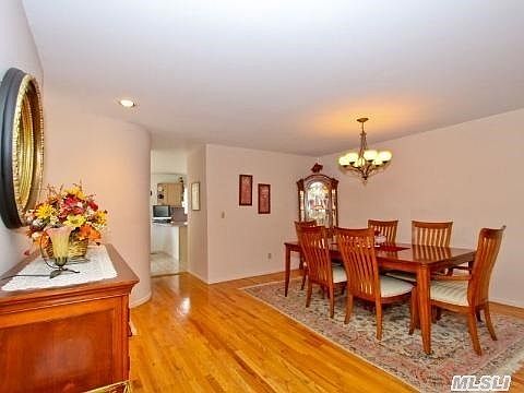 3rd image of 314 Hendrick Ave