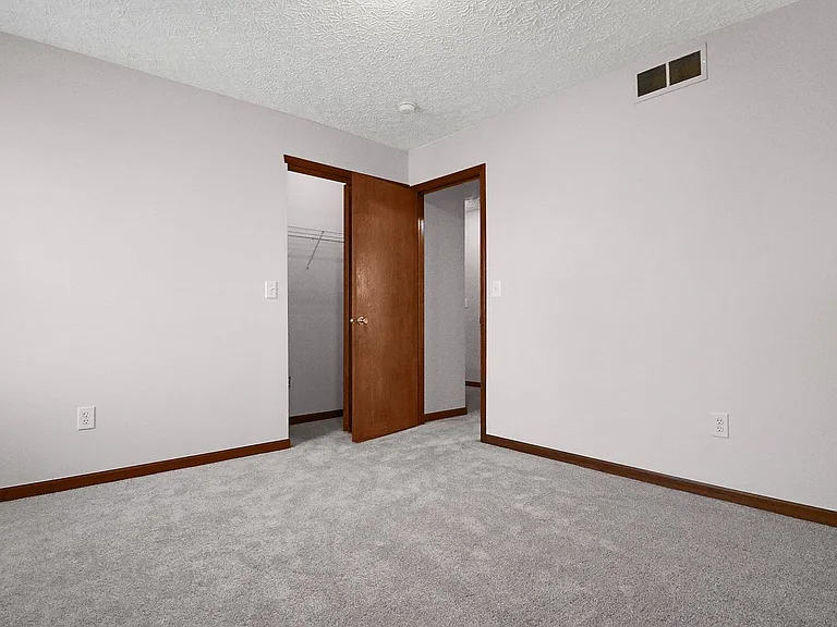 321 Amber Wood Way — Photo 24