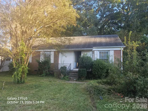 4110 Tipperary Pl, Charlotte, NC 28215