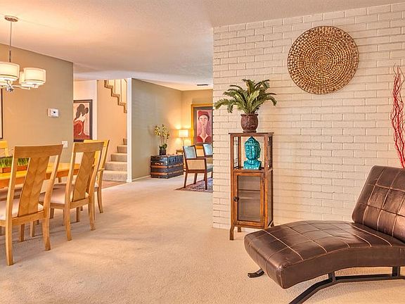 4th image of 1005 Vanderbilt Way