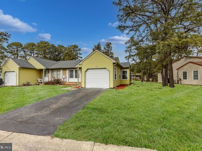 4 Greenwood Ln #B, Whiting, NJ, 08759