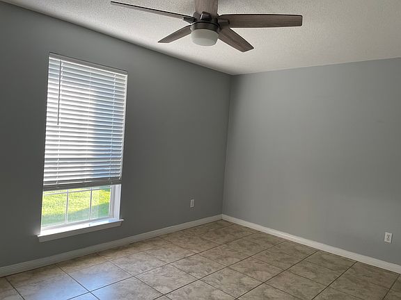 5th image of 6944 Raburn Rd