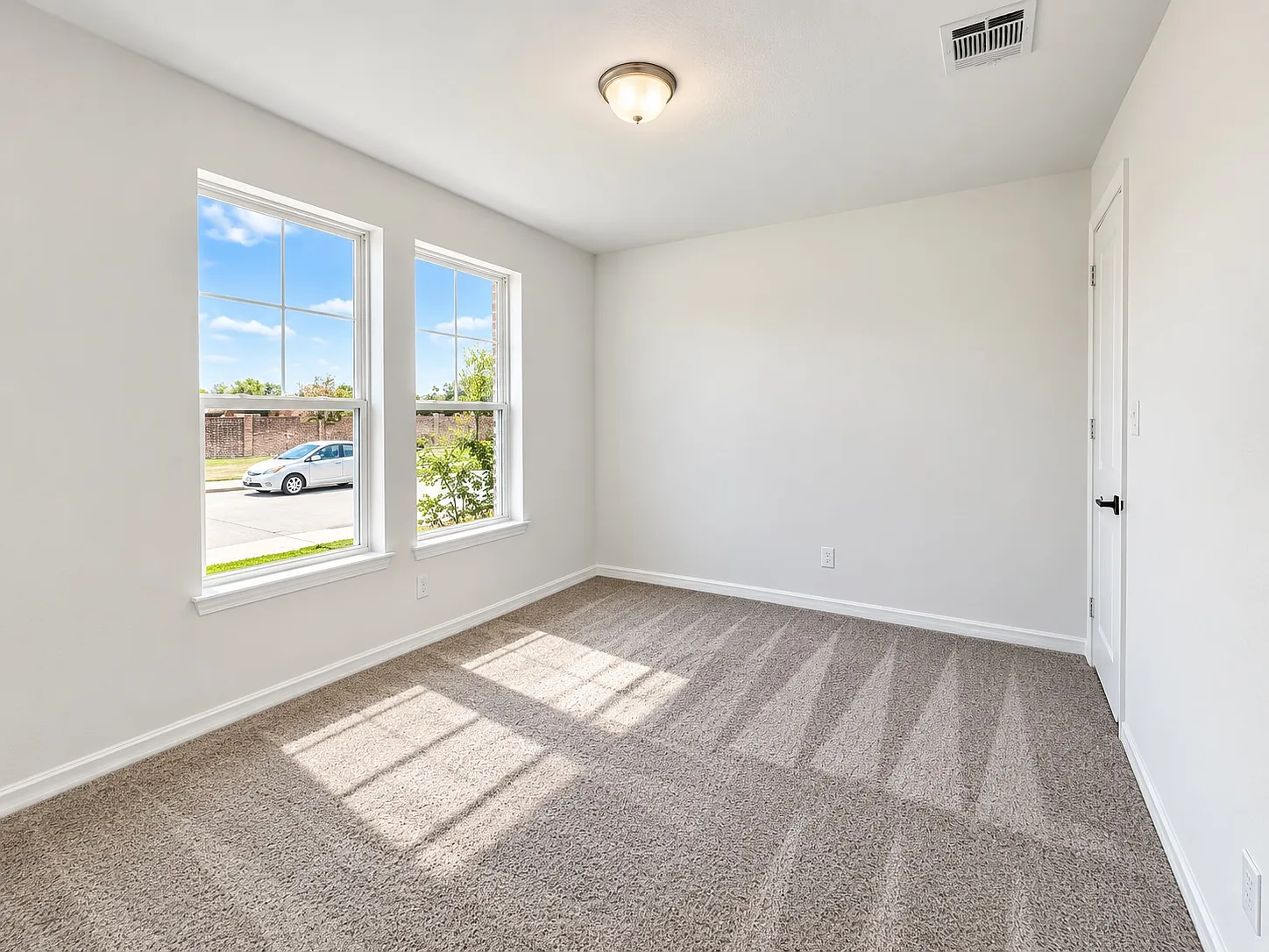 4 bed, 3.5 bath, 2120 sqft, $3,200 — Photo 4