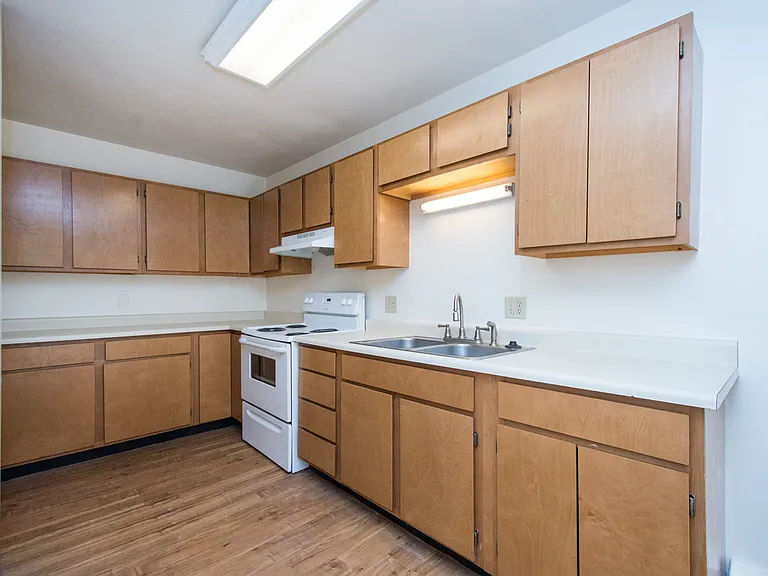 1720 Azalea Ct #4 — Photo 10