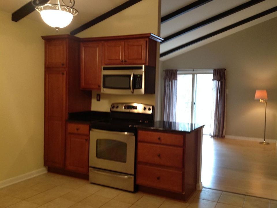 Eat in Kitchen