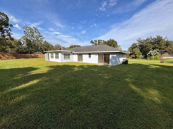 3rd image of 5733 Southernview Dr