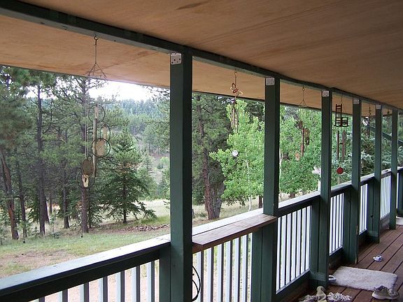 Covered front porch is 32' x 8'