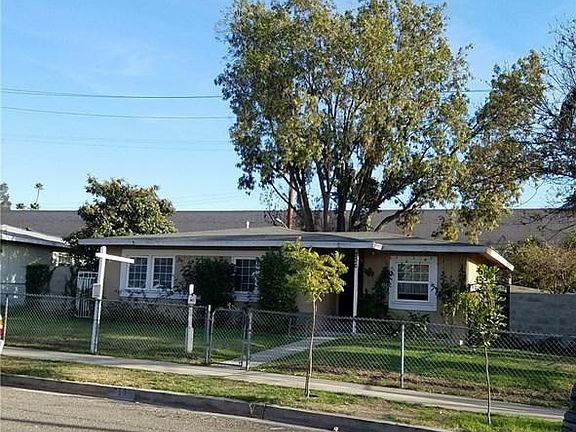 3rd image of 730 E La Verne Ave