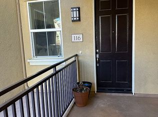 291 Riverdale Ct APT 116, Camarillo, CA 93012