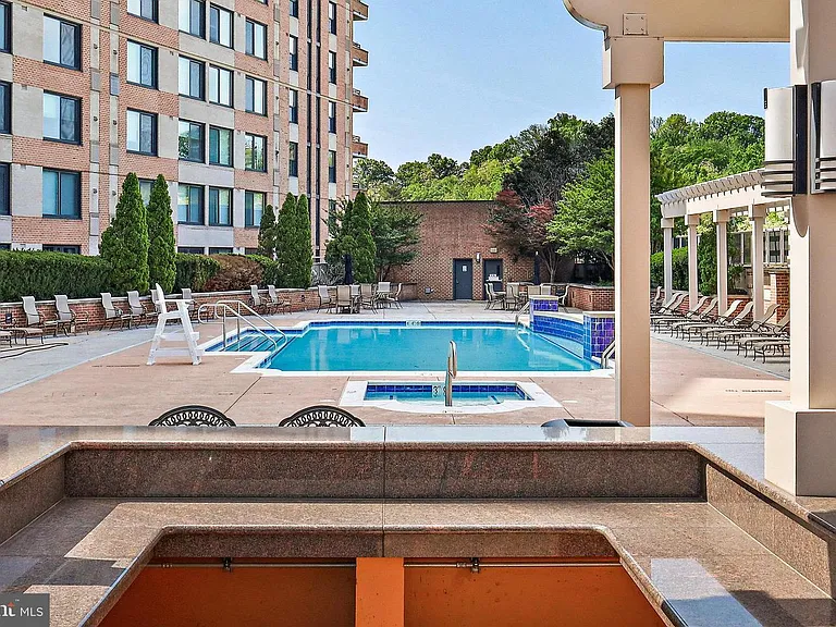 2451 Midtown Ave #1007 — Photo 40