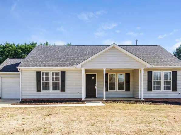 9913 Meadowmead Ct, Charlotte, NC 28273