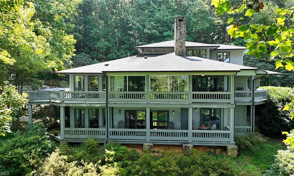 1st image of 510 Berry Mountain Dr