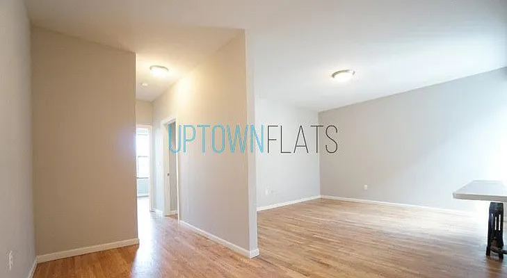Rented by Uptown Flats LLC | media 21