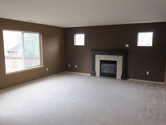 Spacious Bonus Room