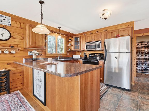4th image of 2379 Intervale Road
