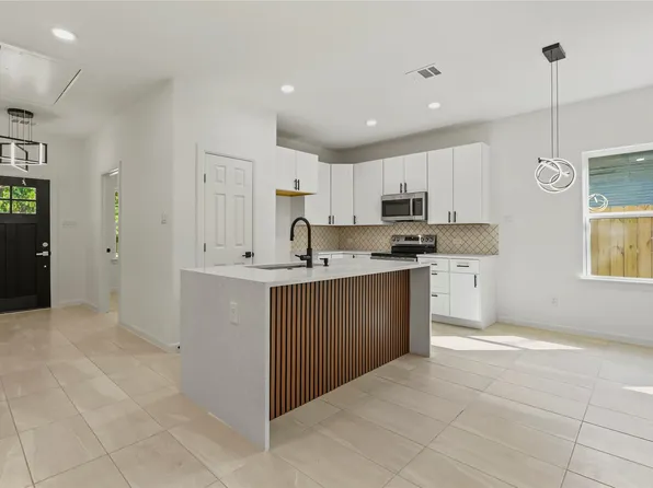 2227 Stoneman St, Dallas, TX 75215