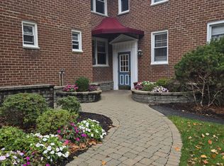 3 Bryant Cres APT 2H, White Plains, NY 10605