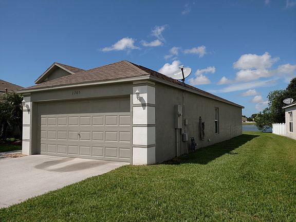 East Side Yard