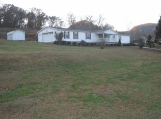 6800 Red Lick Rd, Irvine, KY 40336