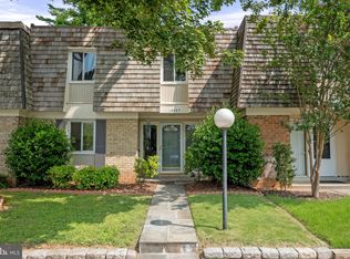 10565 Cambridge Ct, Montgomery Village, MD 20886