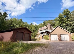 13 Sandy Dr, Negaunee, MI 49866