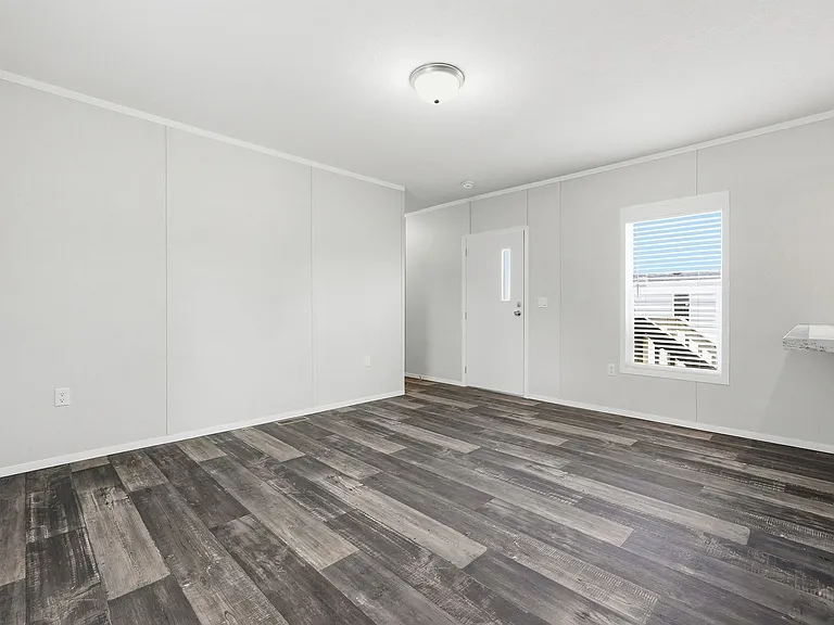 443 W Dogwood Ave — Photo 5