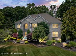 7 Round Hill Rd, Jackson, NJ 08527