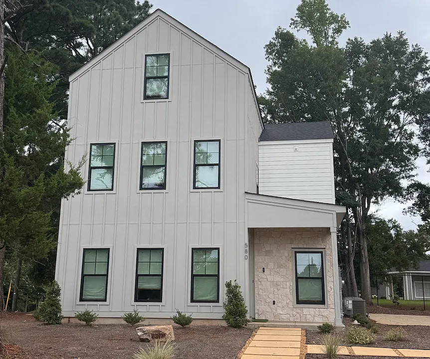 580 Pride Ave