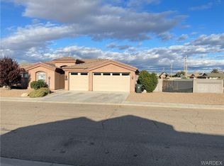 3870 Meadowbrook Ln, Kingman, AZ 86409