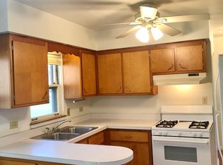 2834 S Harlem Ave #1E, Riverside, IL 60546