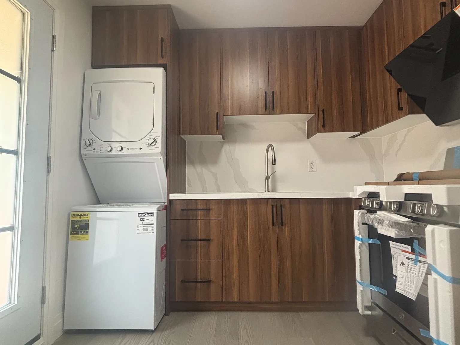 2 bed, $1,350 — Photo 4