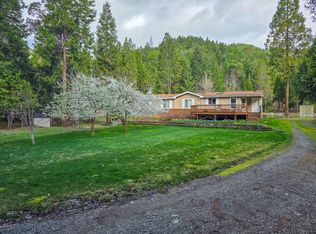 952 Lower Wolf Creek Rd, Wolf Creek, OR 97497