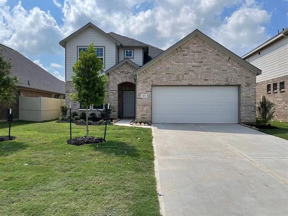 1st image of 815 Summer Village Way