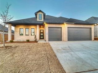 15405 Caspian Ln, Edmond, OK 73013