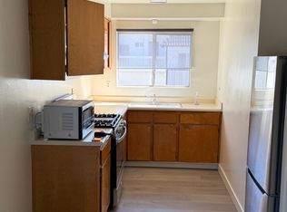 7841 Holt Dr #202, Huntington Beach, CA 92647
