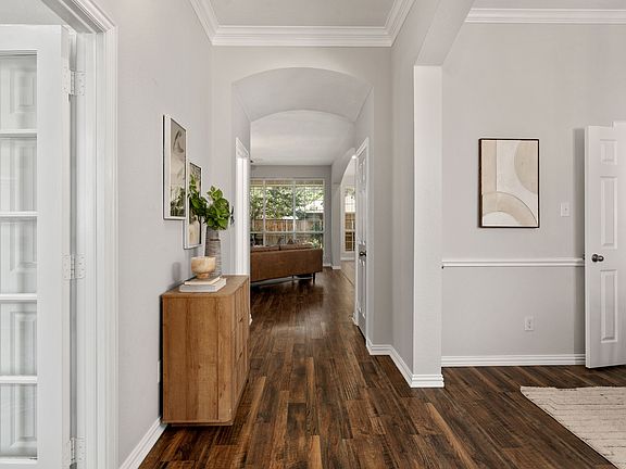 3rd image of 6411 Field Crest Ln
