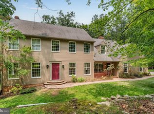 1282 Kuhn Rd, Boiling Springs, PA 17007