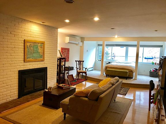 3rd image of 1926 Lombard St Floor 2