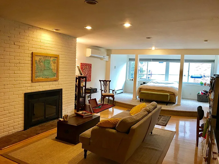 1926 Lombard St #2 — Photo 3