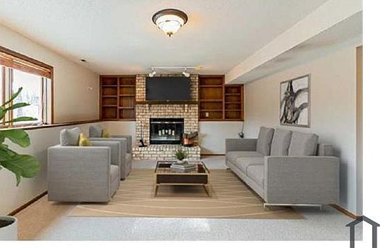 3rd image of 13931 Wintergreen St NW