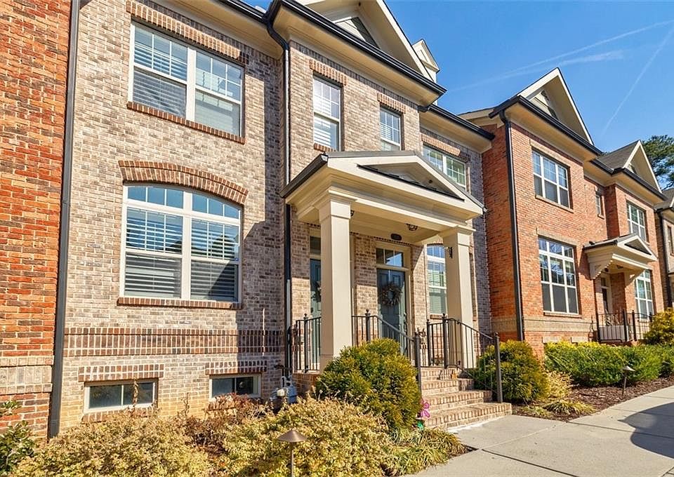 1st image of 1216 Lavista Cir NE