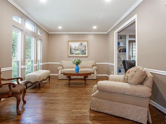 3rd image of 6701 E Park Dr