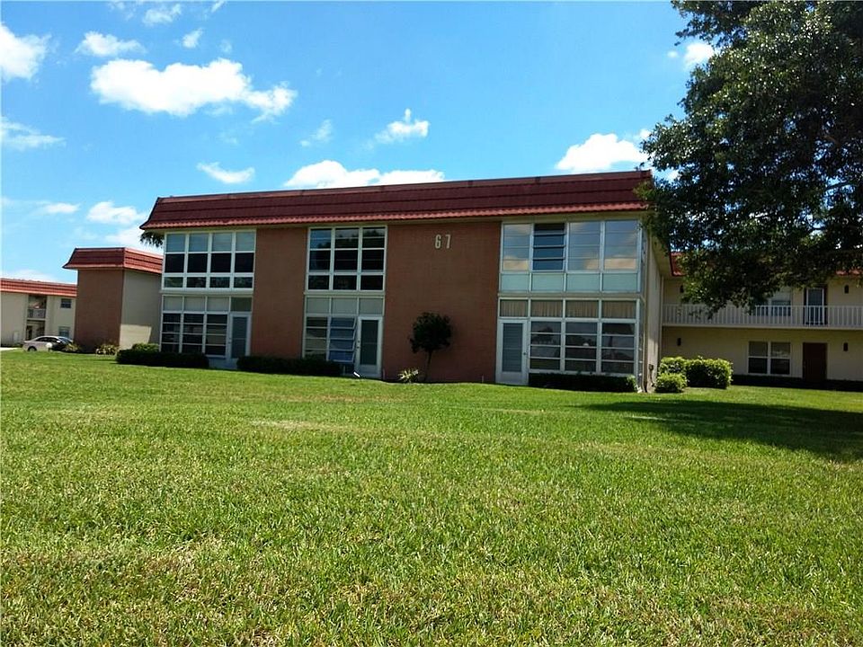 1st image of 67 Royal Oak Dr