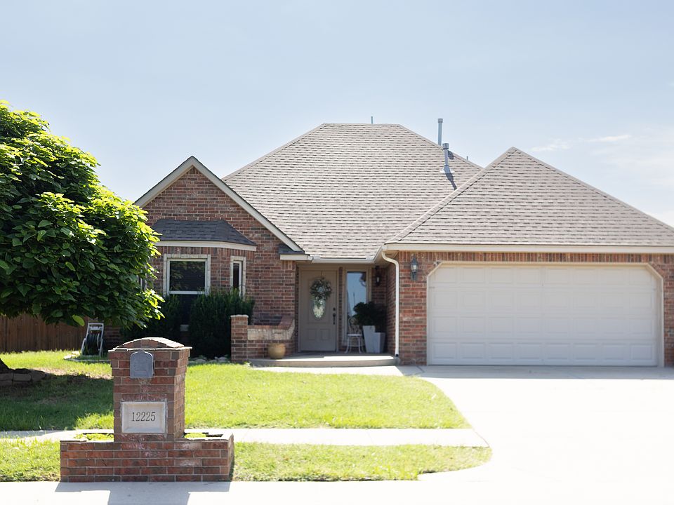 1st image of 12225 Heathfield Ln