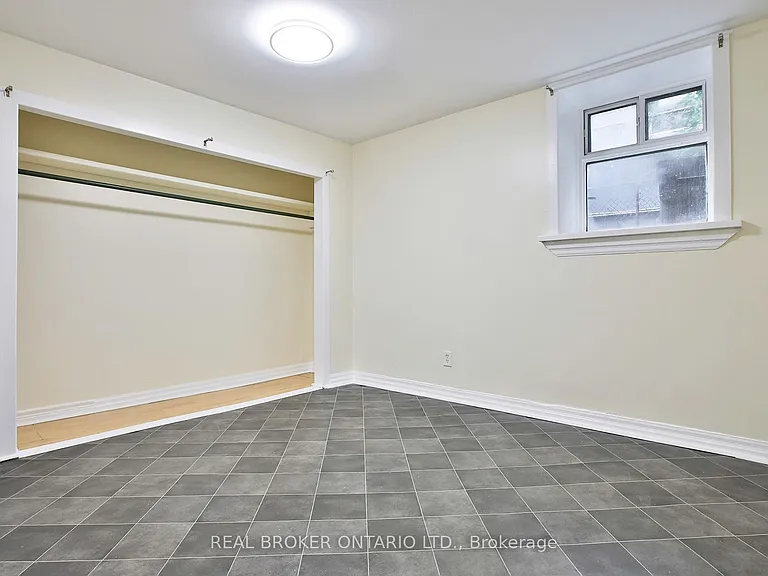 53 Maria St #5 — Photo 10