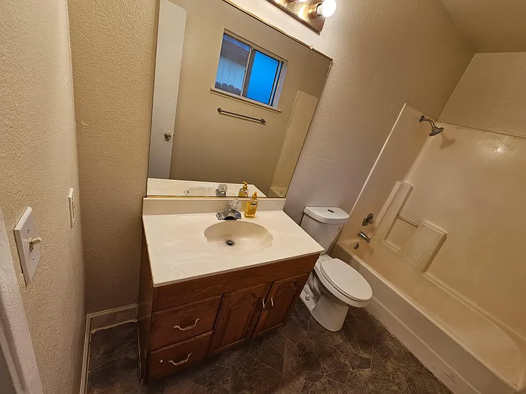 1048 Jean Ave — Photo 11