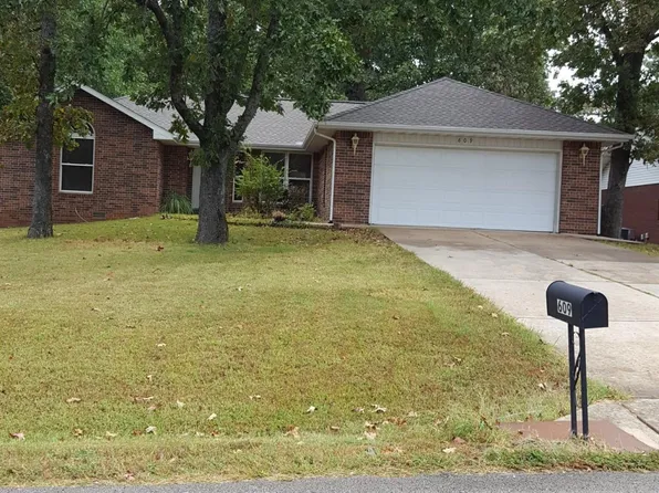 609 Russell Ln, Mountain Home, AR 72653